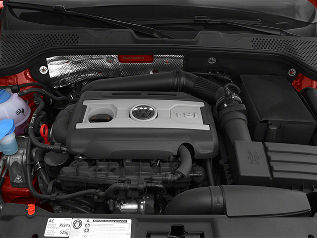 2013 Volkswagen Beetle 2dr DSG 2.0T Turbo w/Sun/Snd/Nav PZEV *Ltd Avail*