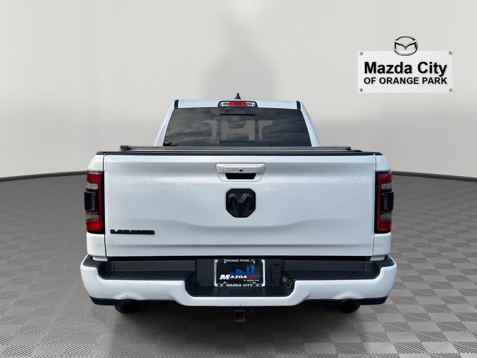 2022 RAM 1500 Laramie 4x2 Crew Cab 57 Box