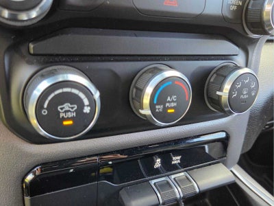 2019 RAM 1500 Big Horn/Lone Star 4x4 Crew Cab 57 Box