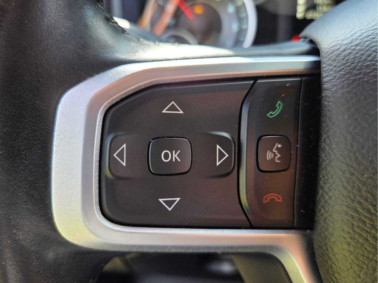 2019 RAM 1500 Big Horn/Lone Star 4x4 Crew Cab 57 Box