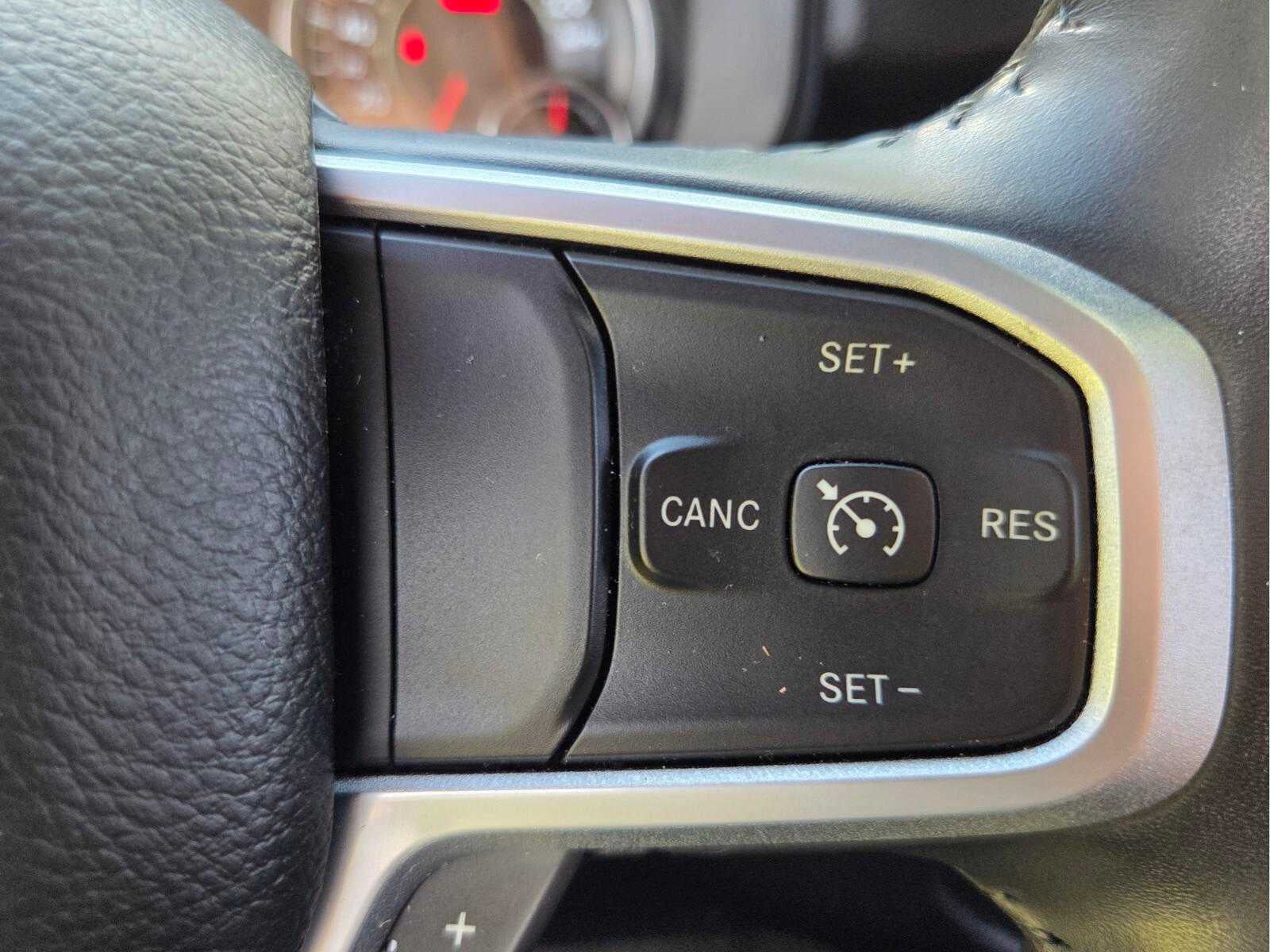 2019 RAM 1500 Big Horn/Lone Star 4x4 Crew Cab 57 Box