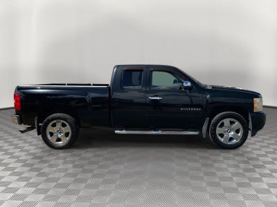 2011 Chevrolet Silverado 1500 4WD Ext Cab 143.5 LT