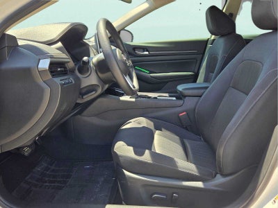 2024 Nissan Altima 2.5 SV Sedan