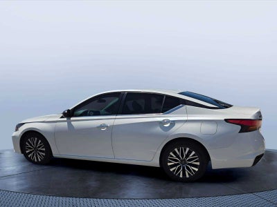2024 Nissan Altima 2.5 SV Sedan