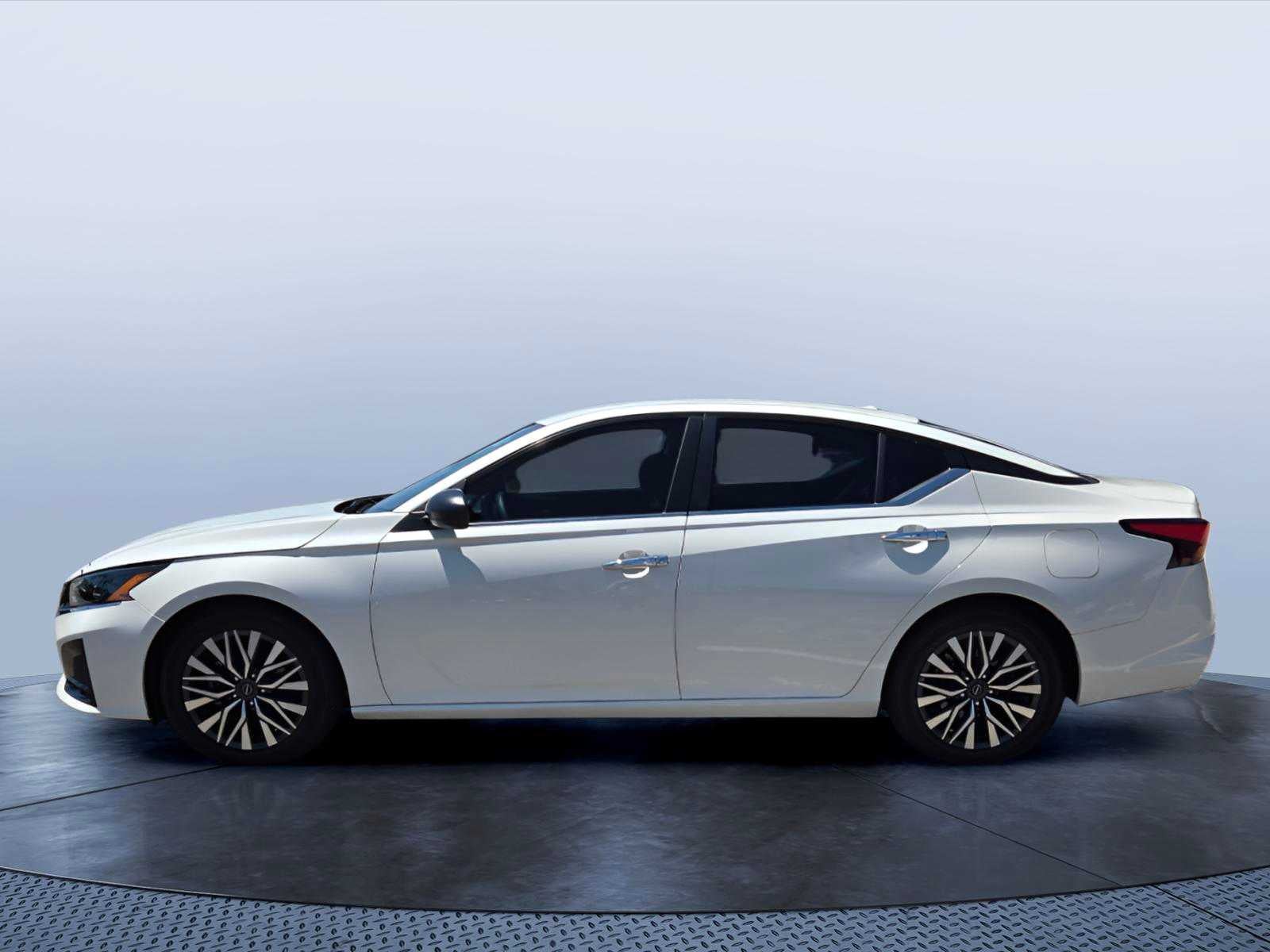 2024 Nissan Altima 2.5 SV Sedan