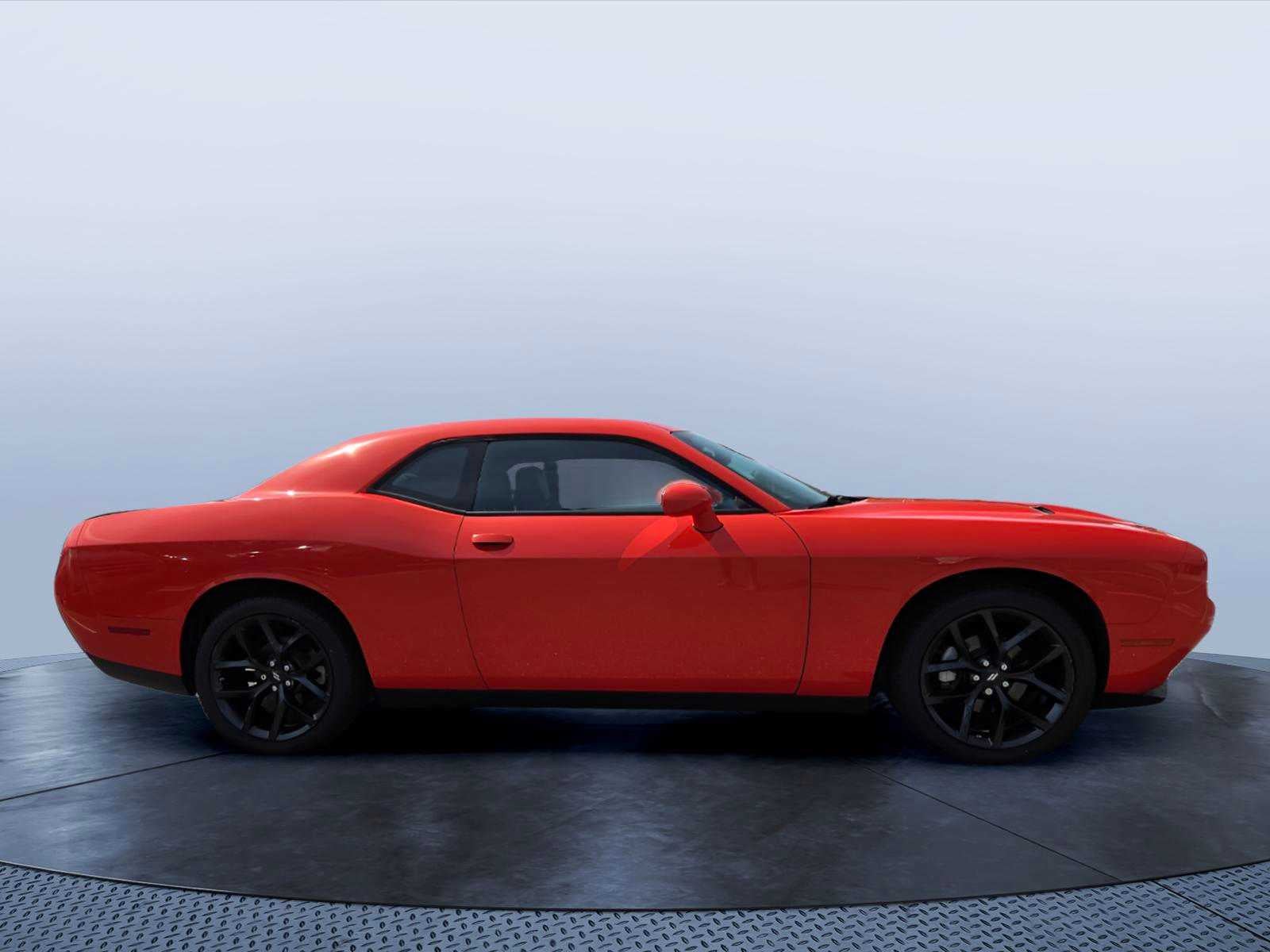 2023 Dodge Challenger SXT RWD