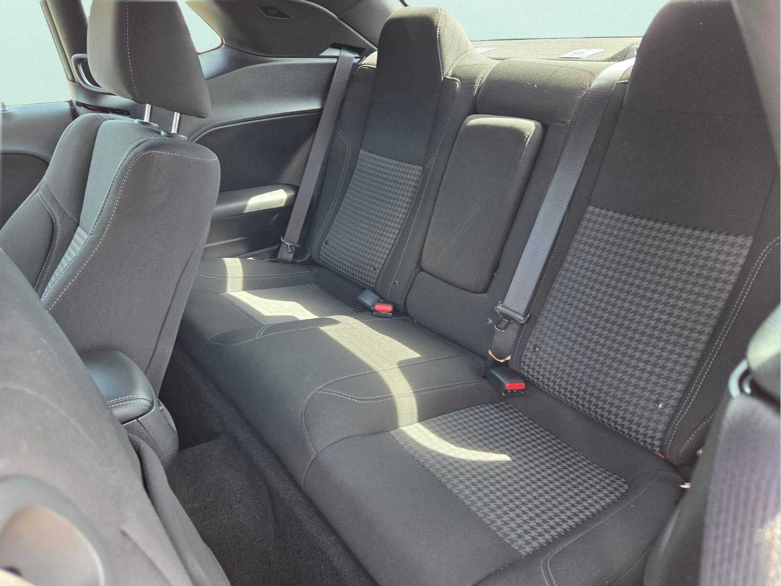 2023 Dodge Challenger SXT RWD