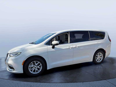 2023 Chrysler Pacifica Touring L FWD
