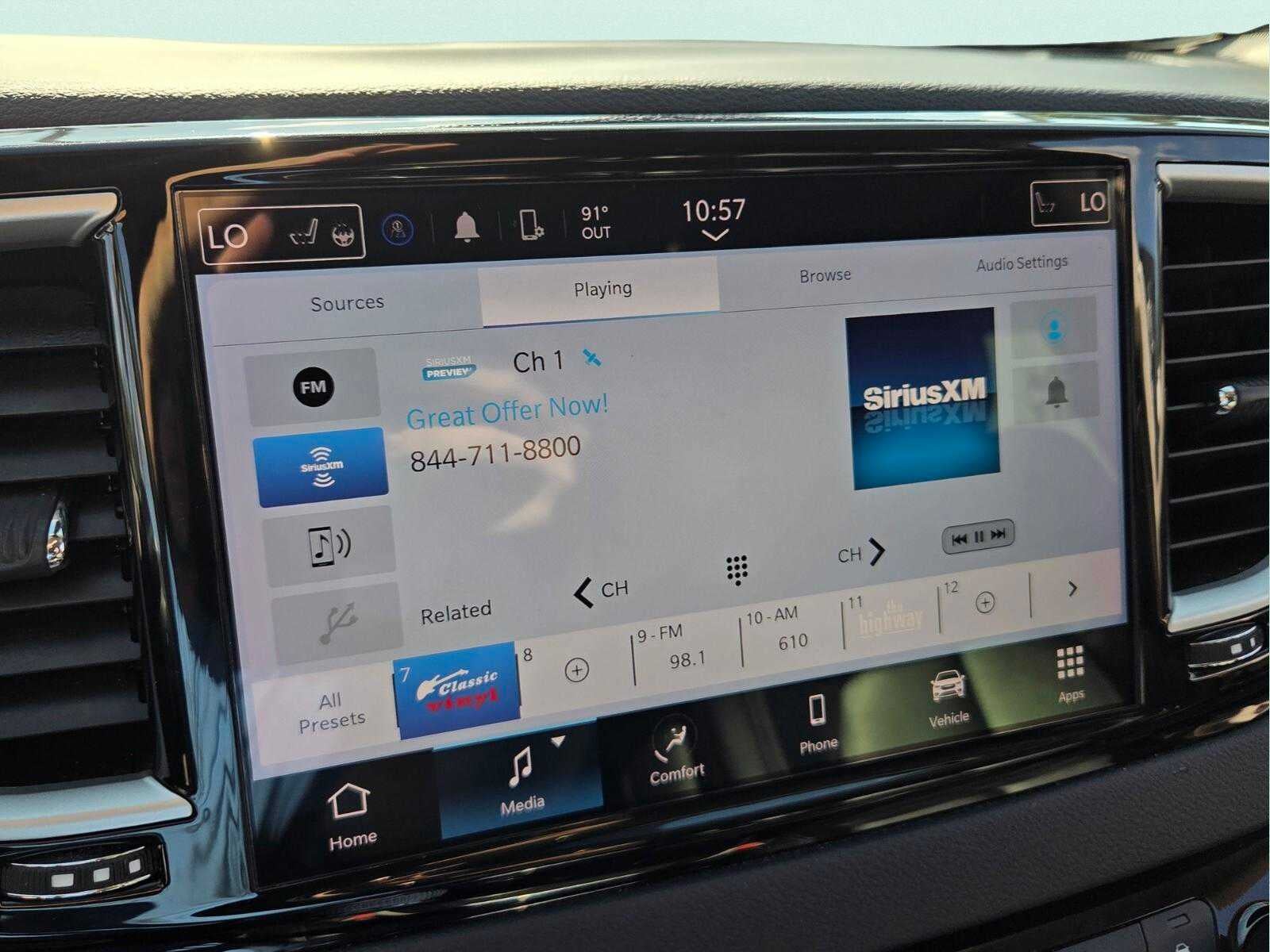 2023 Chrysler Pacifica Touring L FWD