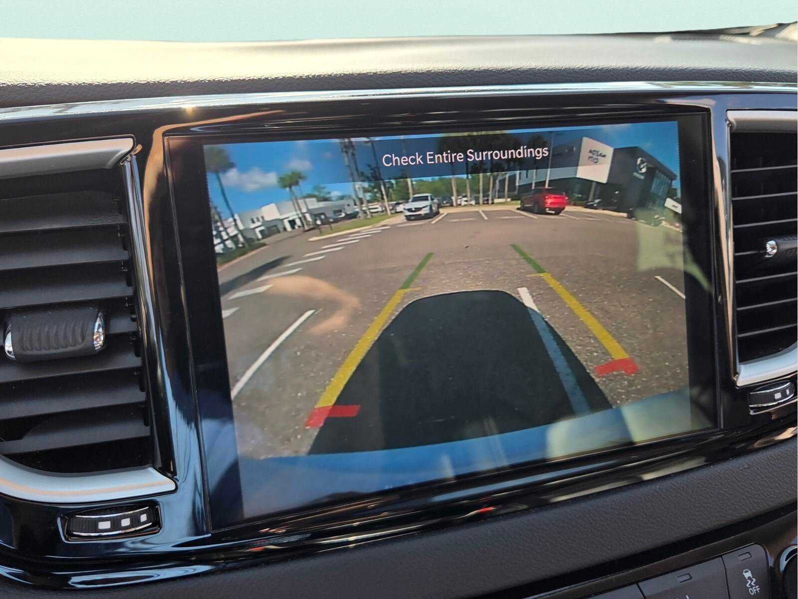 2023 Chrysler Pacifica Touring L FWD