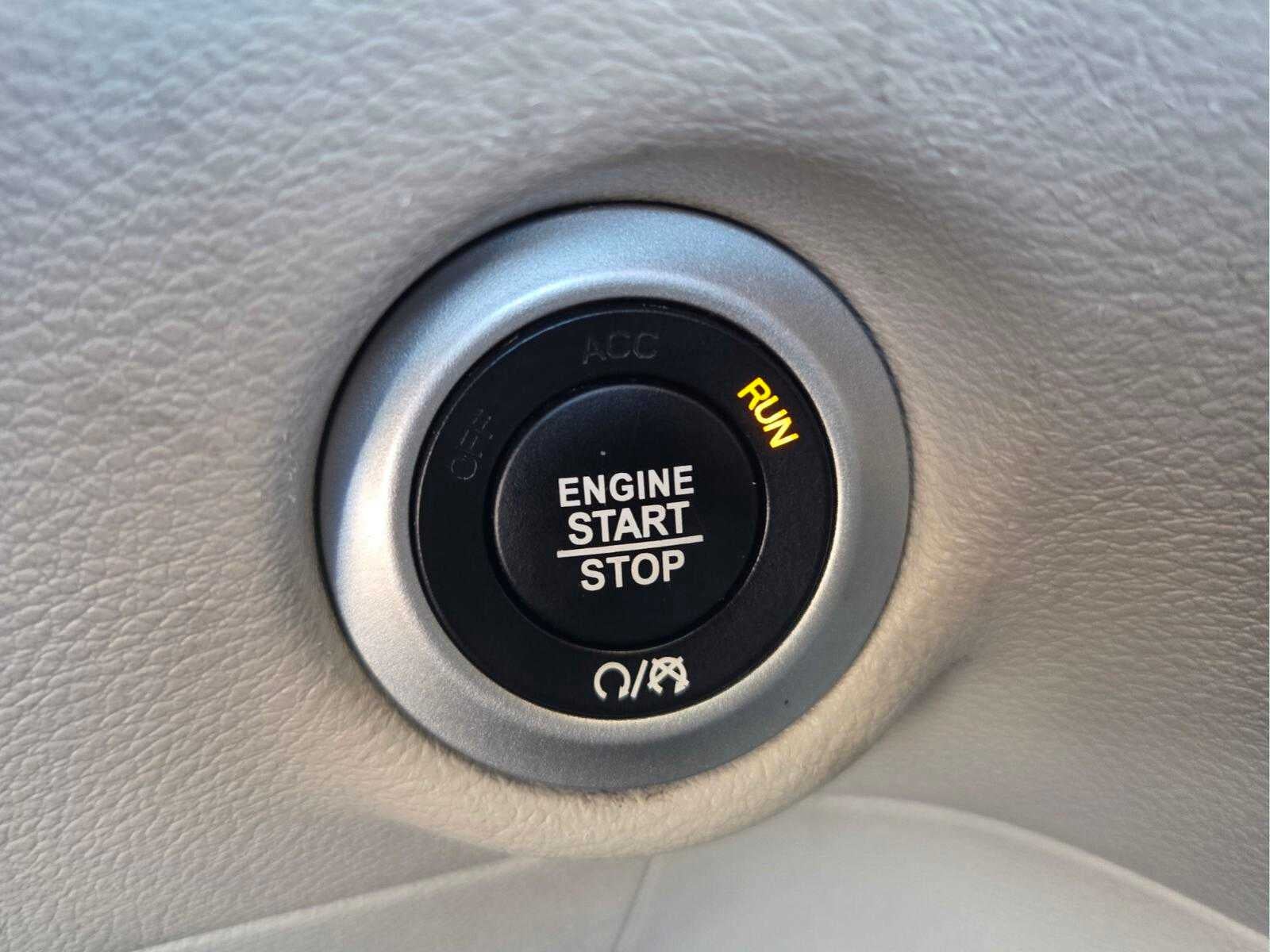 2023 Chrysler Pacifica Touring L FWD