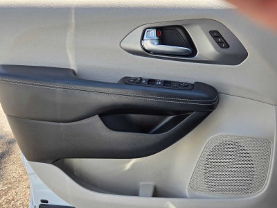 2023 Chrysler Pacifica Touring L FWD