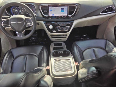 2023 Chrysler Pacifica Touring L FWD