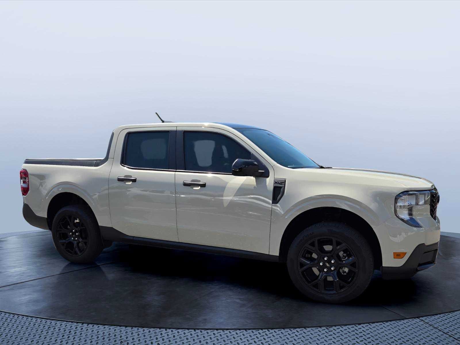 2025 Ford Maverick XLT AWD SuperCrew