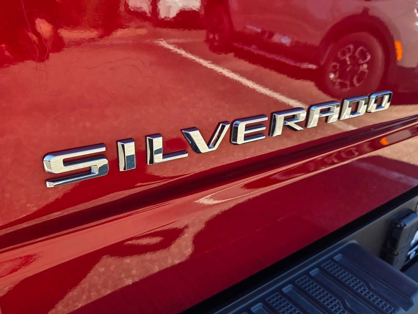 2023 Chevrolet Silverado 1500 4WD Crew Cab 147 LTZ