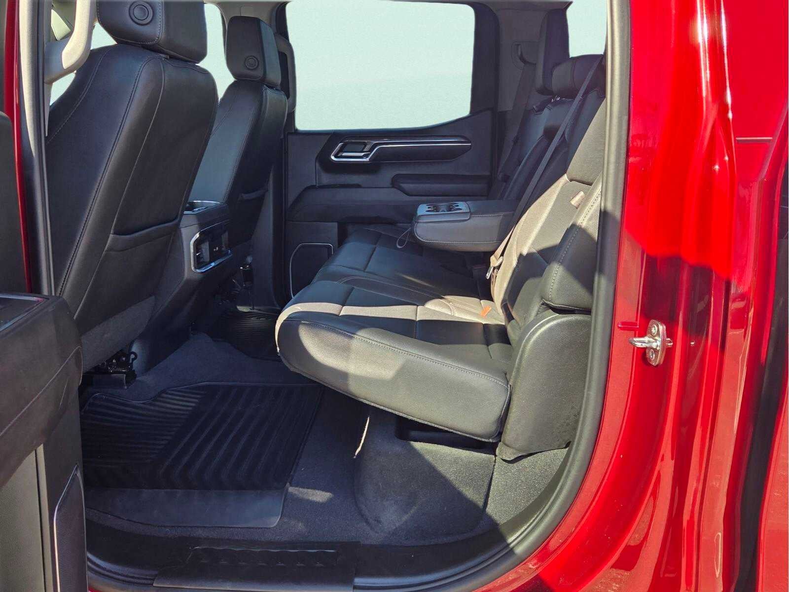 2023 Chevrolet Silverado 1500 4WD Crew Cab 147 LTZ