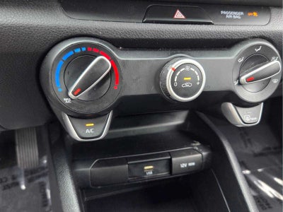 2023 Kia Rio LX IVT