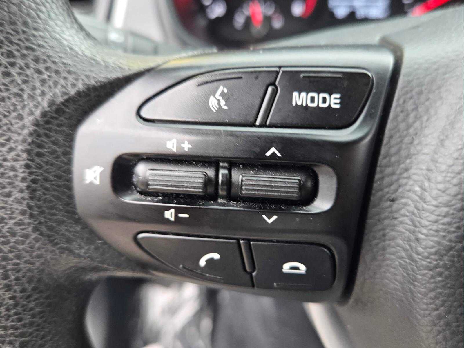 2023 Kia Rio LX IVT