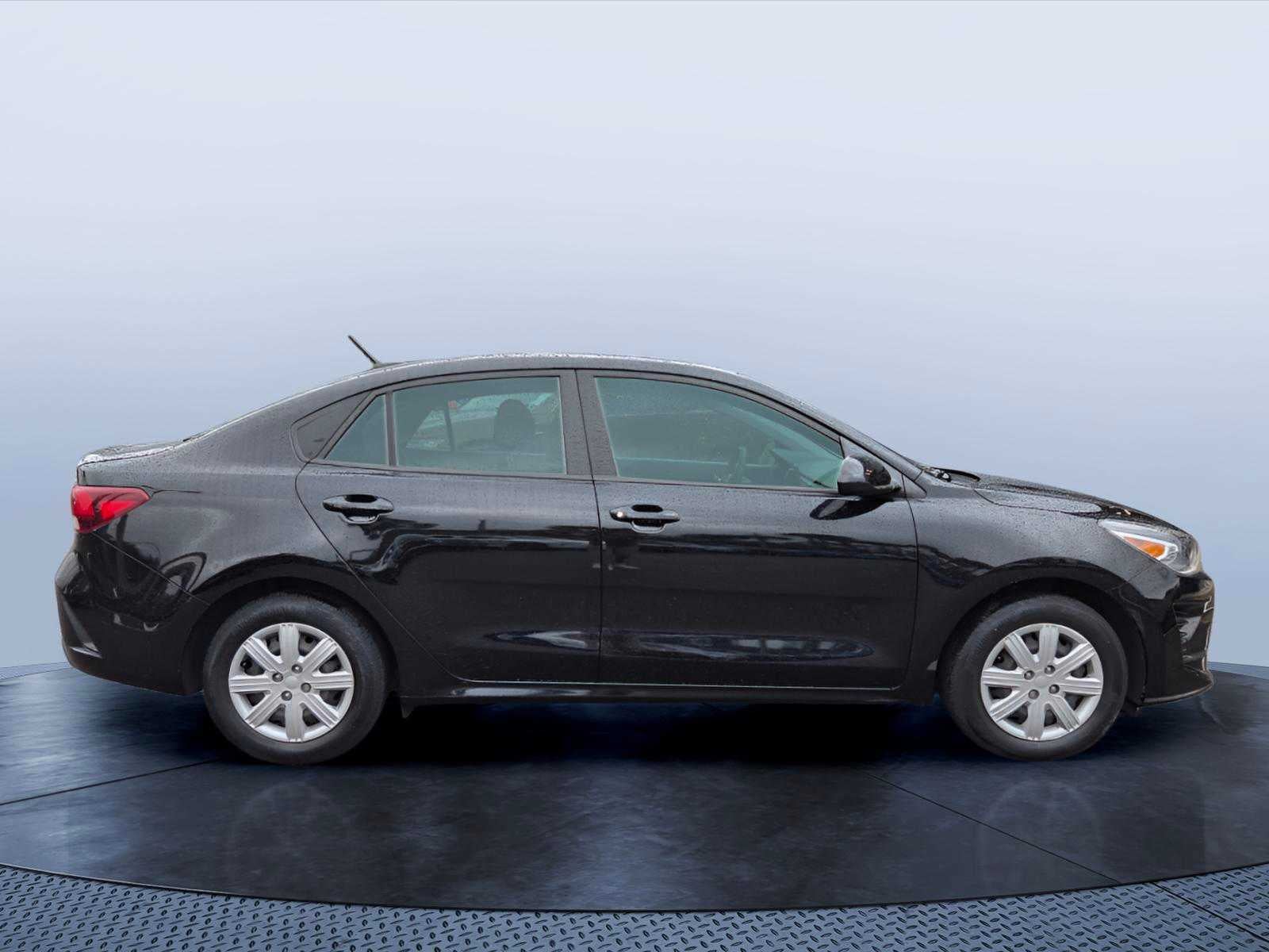 2023 Kia Rio LX IVT