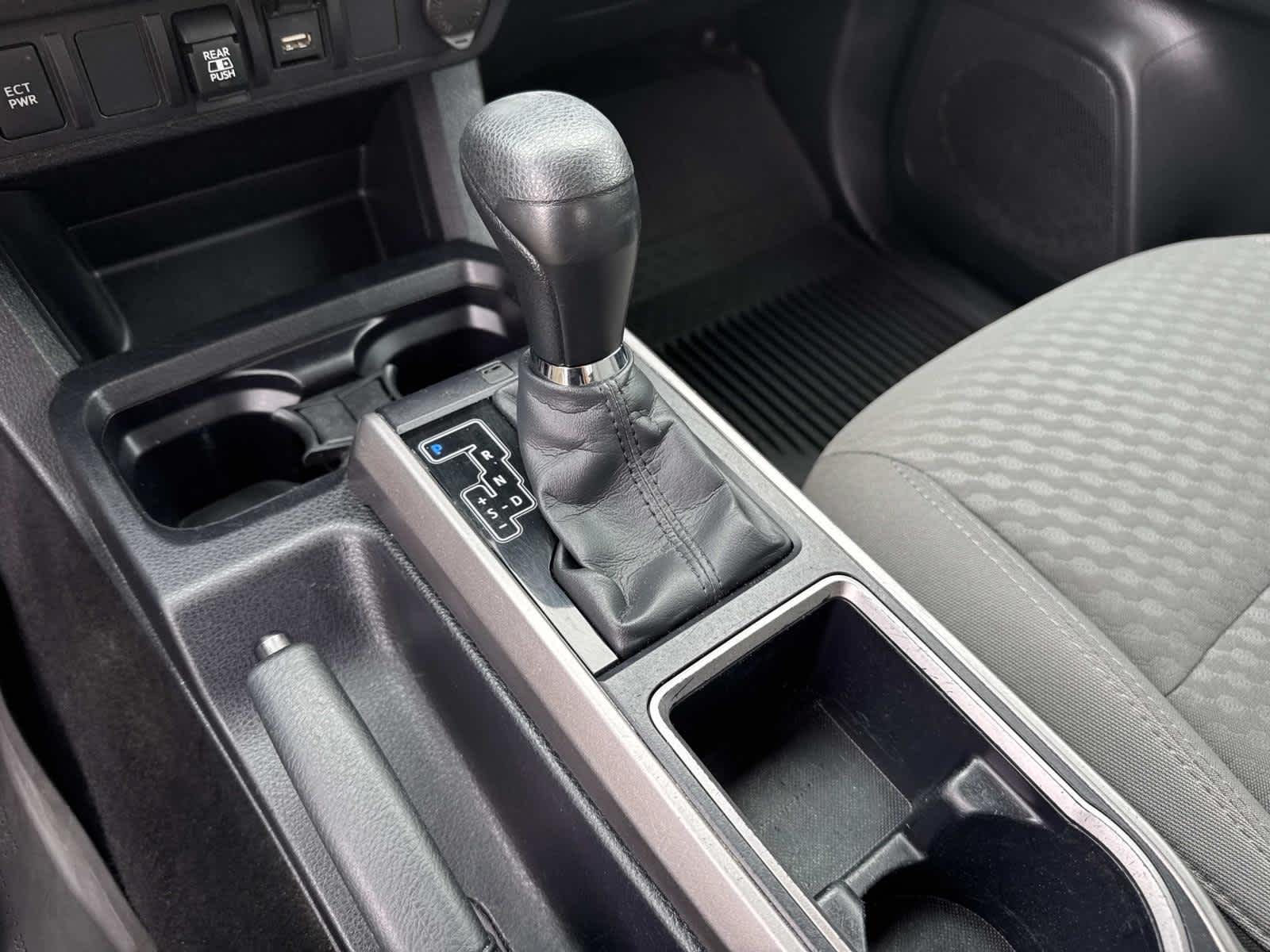 2022 Toyota Tacoma SR5 Double Cab 5 Bed V6 AT