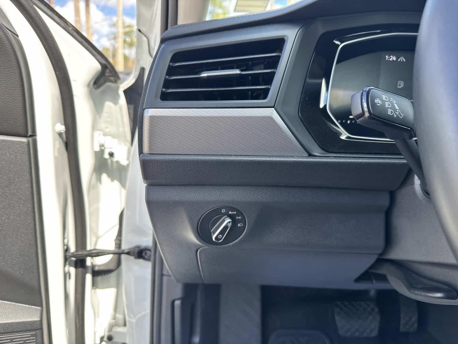 2024 Volkswagen Jetta S Auto