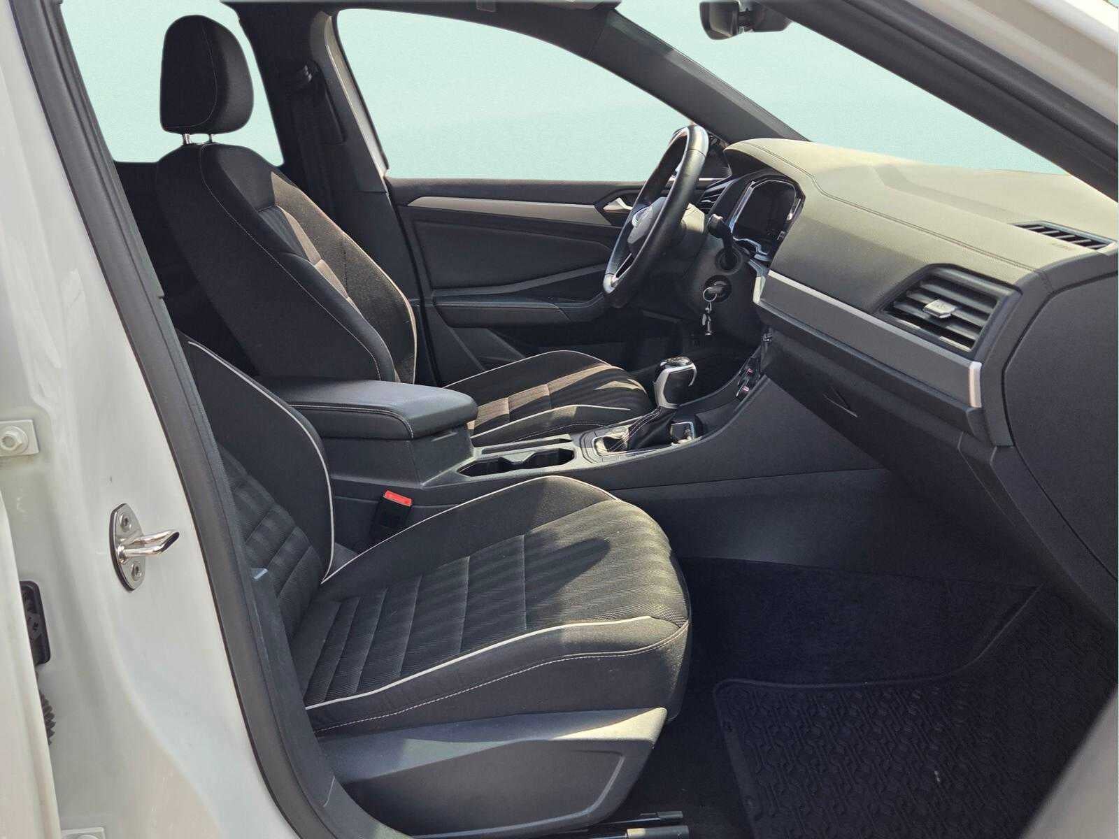 2024 Volkswagen Jetta Sport Auto