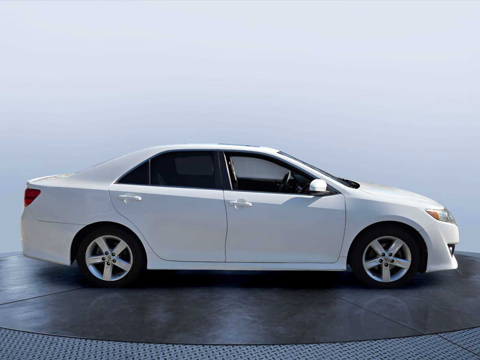 2014 Toyota Camry 4dr Sdn I4 Auto SE *Ltd Avail*
