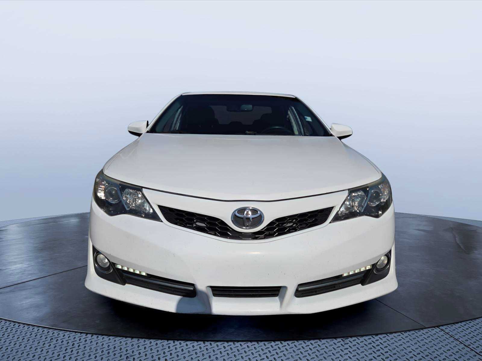 2014 Toyota Camry 4dr Sdn I4 Auto SE *Ltd Avail*