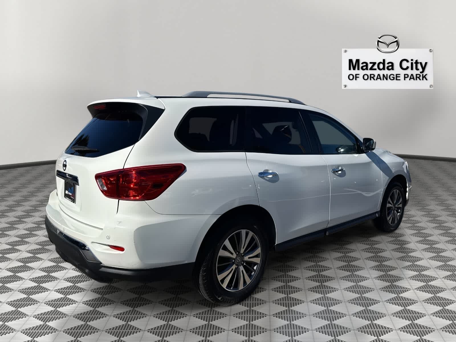 2020 Nissan Pathfinder FWD S
