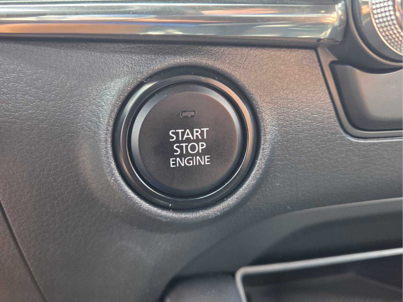2023 Mazda Mazda3 Hatchback 2.5 S Preferred Auto FWD
