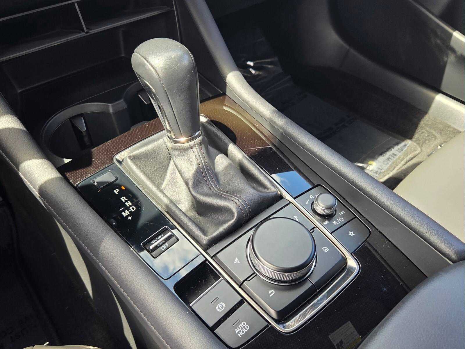 2023 Mazda Mazda3 Hatchback 2.5 S Preferred Auto FWD