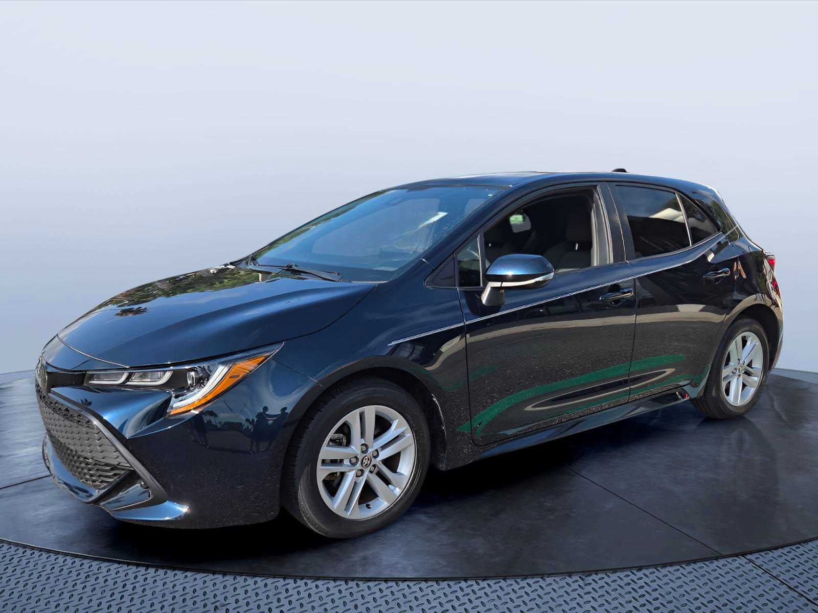 2020 Toyota Corolla Hatchback SE CVT