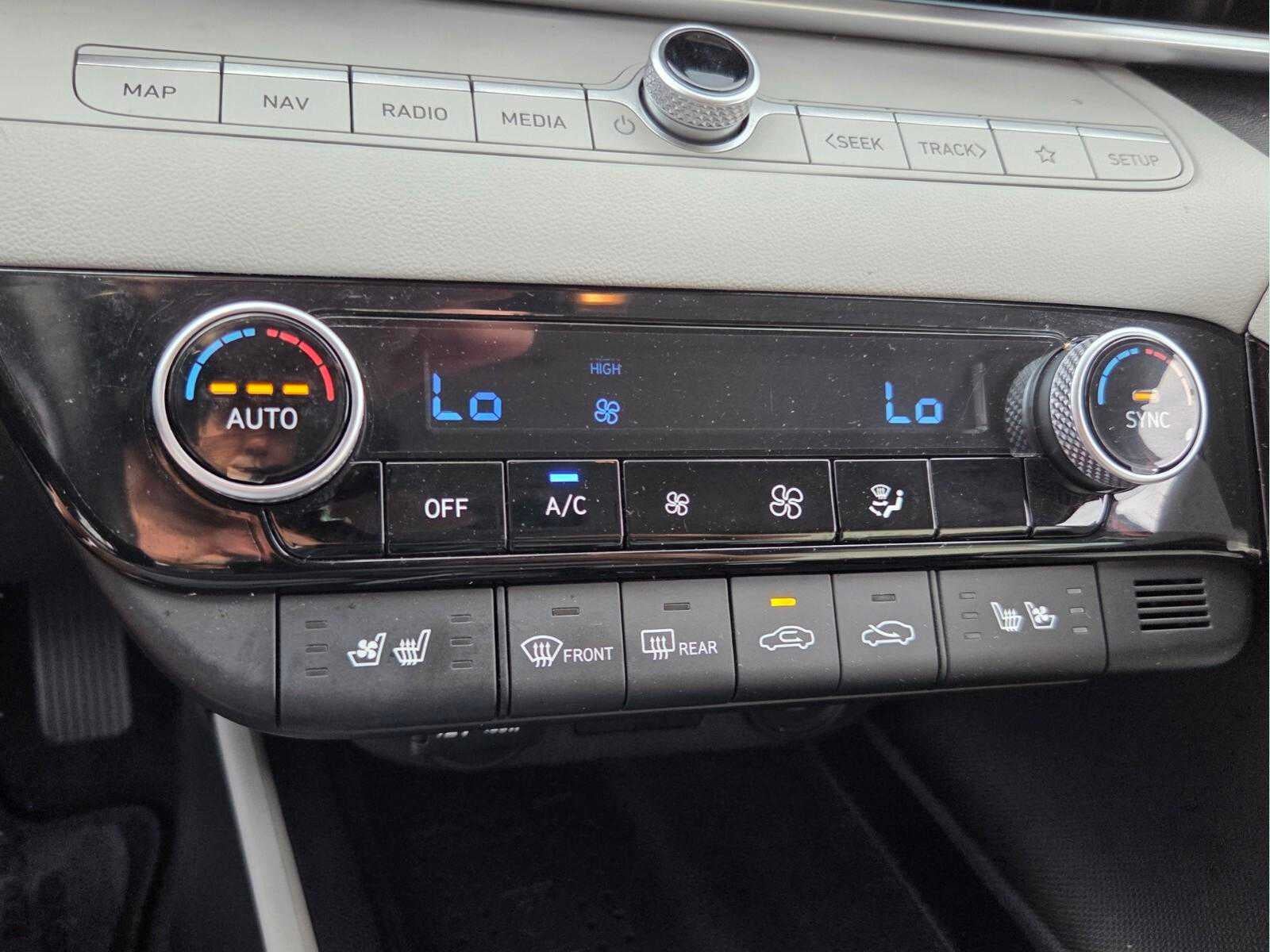 2023 Hyundai Elantra Hybrid Limited DCT