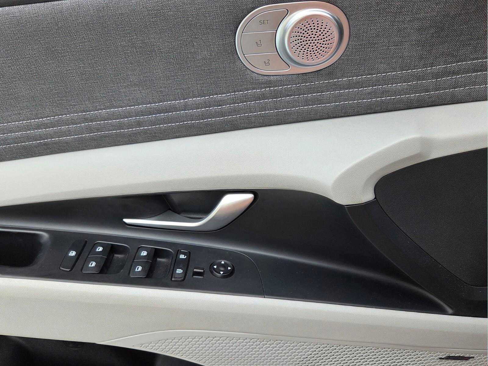 2023 Hyundai Elantra Hybrid Limited DCT