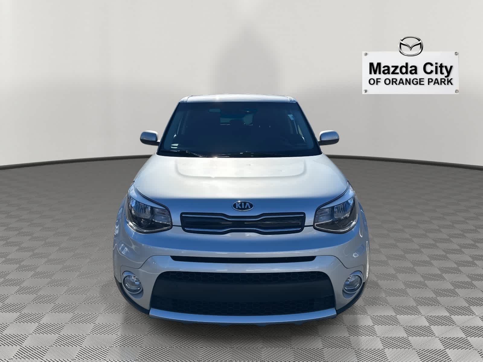 2018 Kia Soul + Auto