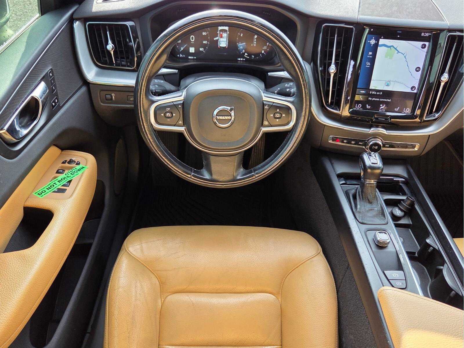 2018 Volvo XC60 T5 AWD Momentum