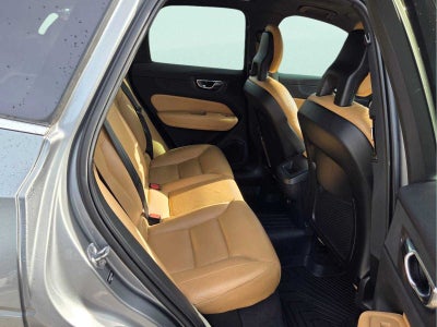 2018 Volvo XC60 T5 AWD Momentum