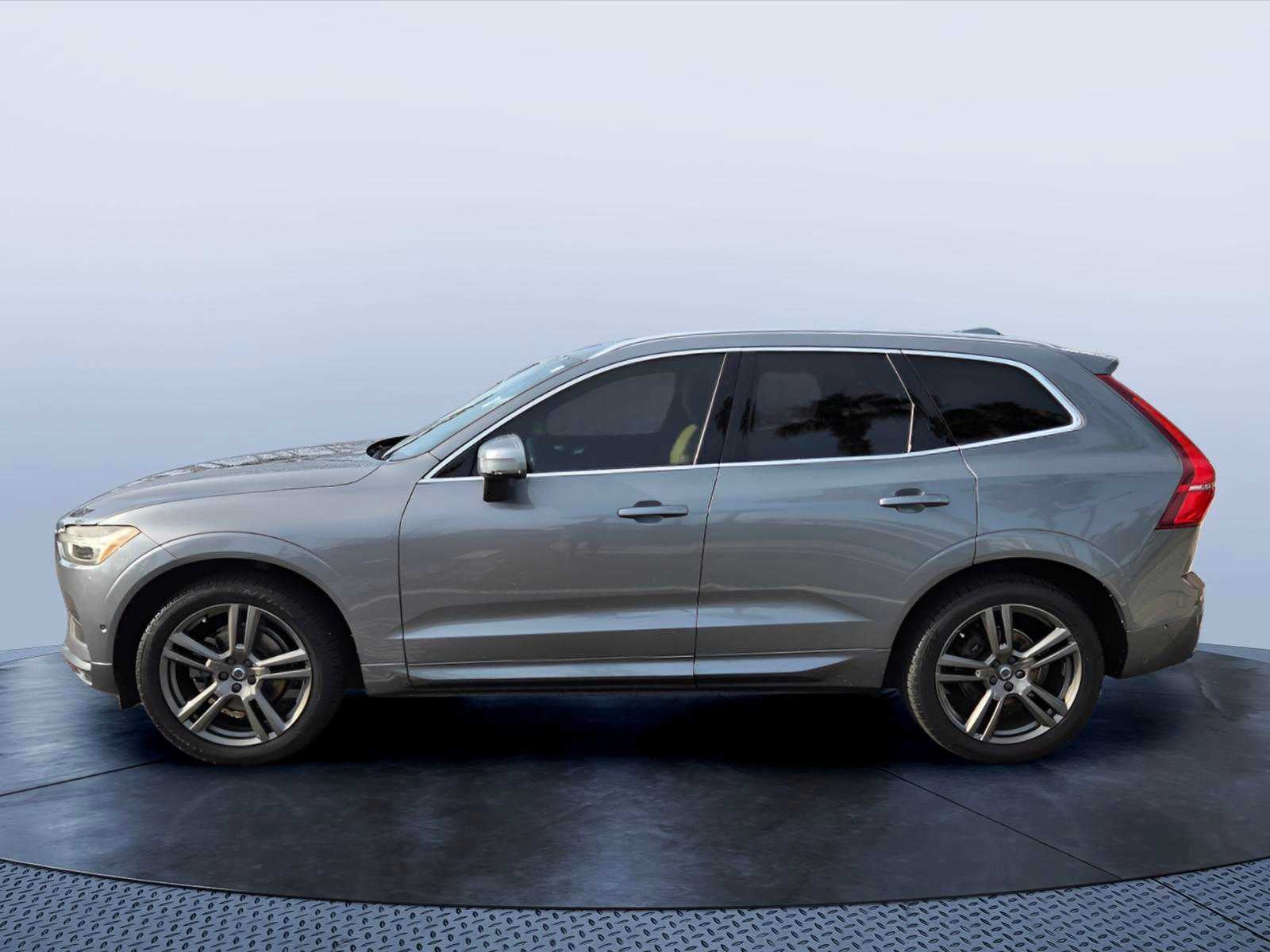 2018 Volvo XC60 T5 AWD Momentum