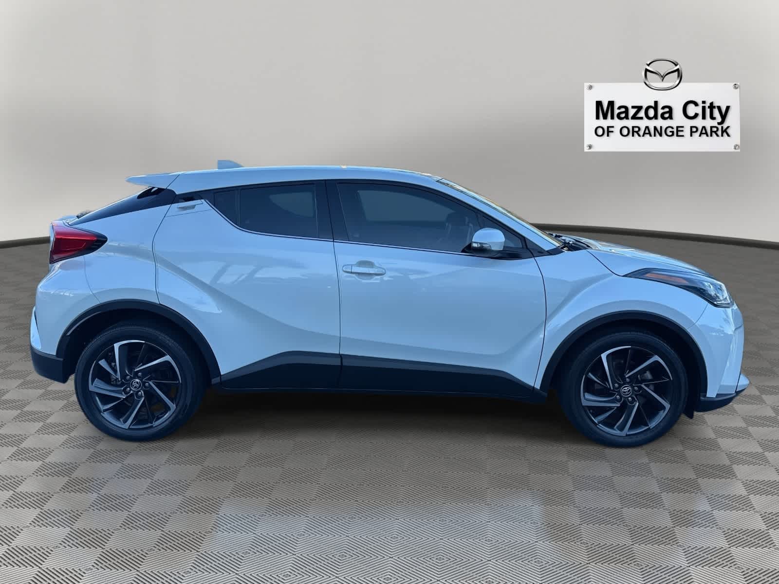 2021 Toyota C-HR Limited FWD