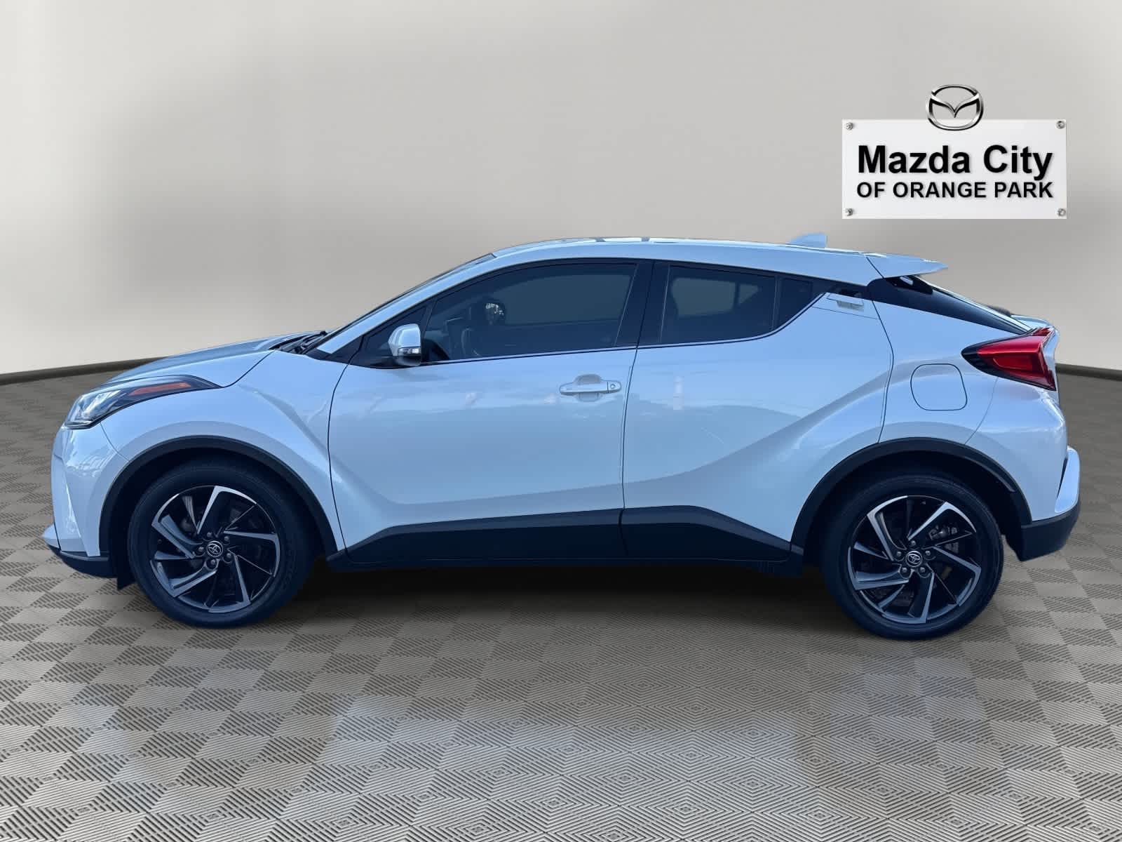 2021 Toyota C-HR Limited FWD