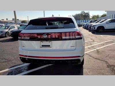 2026 Volkswagen Atlas Cross Sport 2.0T SEL R-Line Black