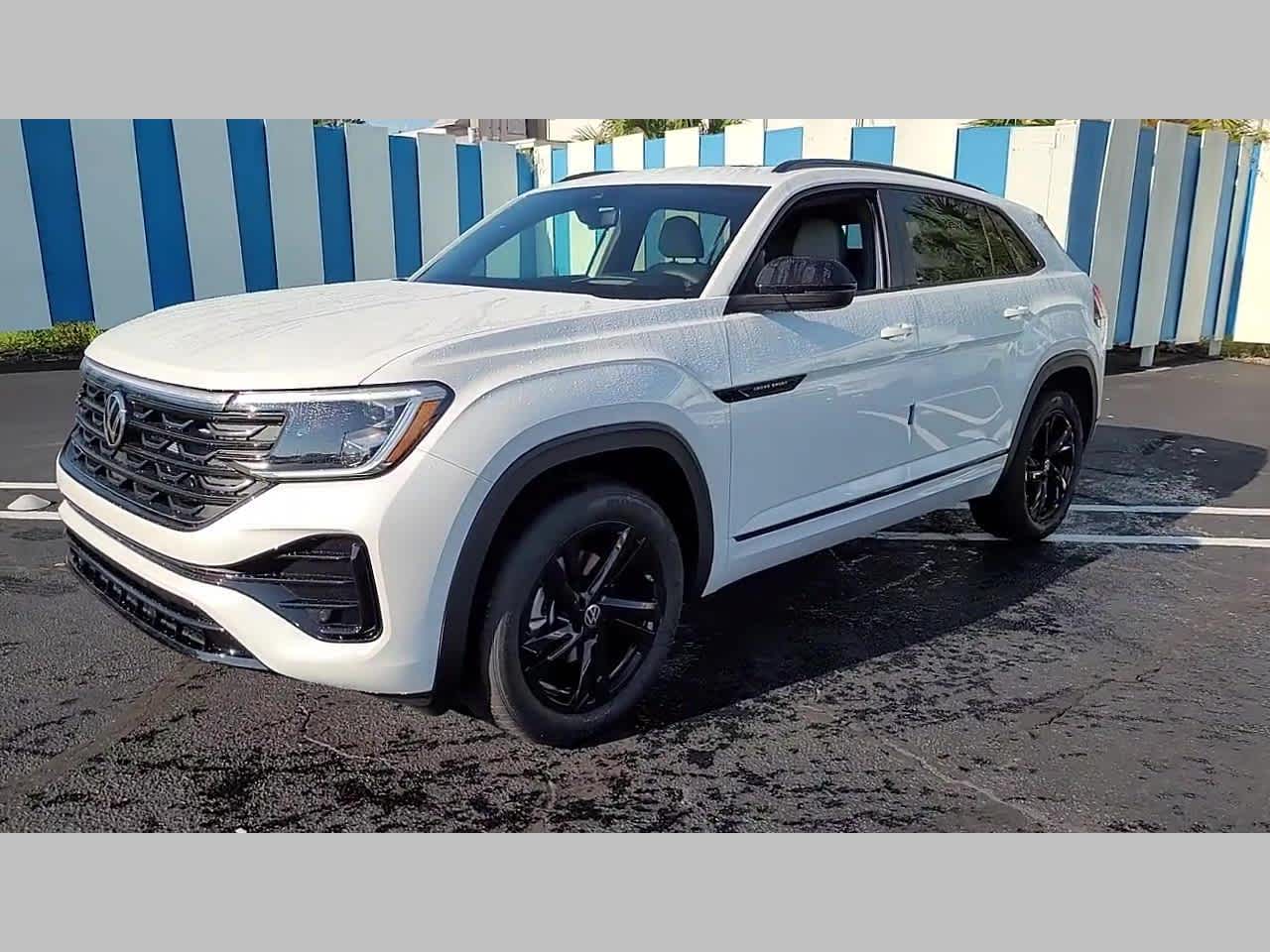 2026 Volkswagen Atlas Cross Sport 2.0T SEL R-Line Black