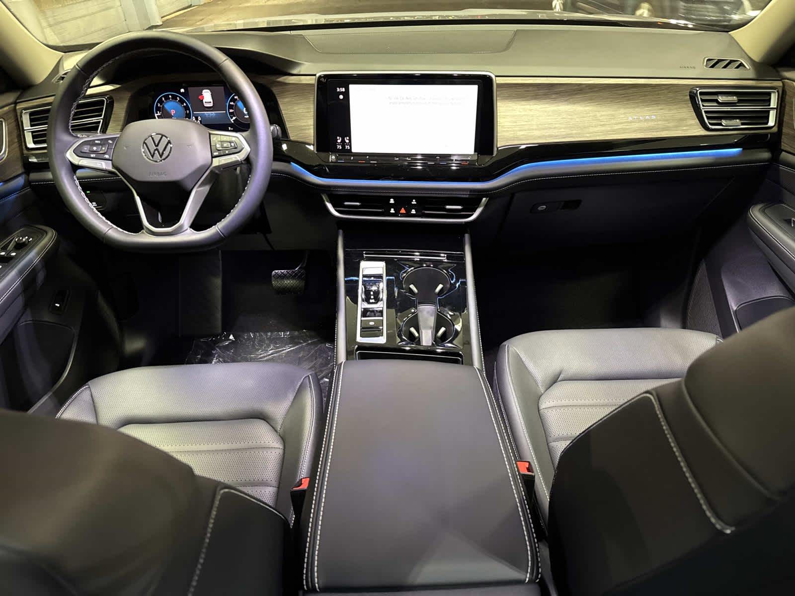 2026 Volkswagen Atlas 2.0T SEL