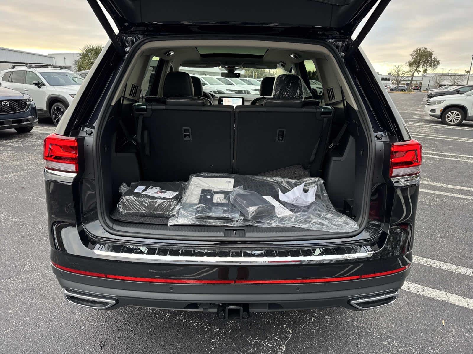 2026 Volkswagen Atlas 2.0T SEL