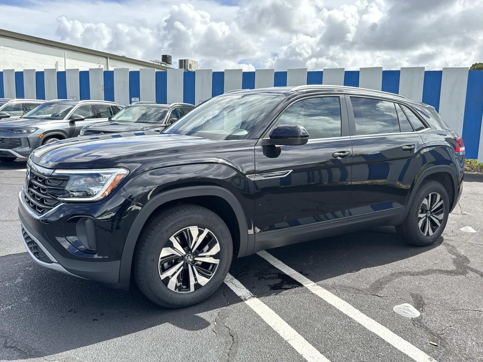 2026 Volkswagen Atlas Cross Sport 2.0T SE