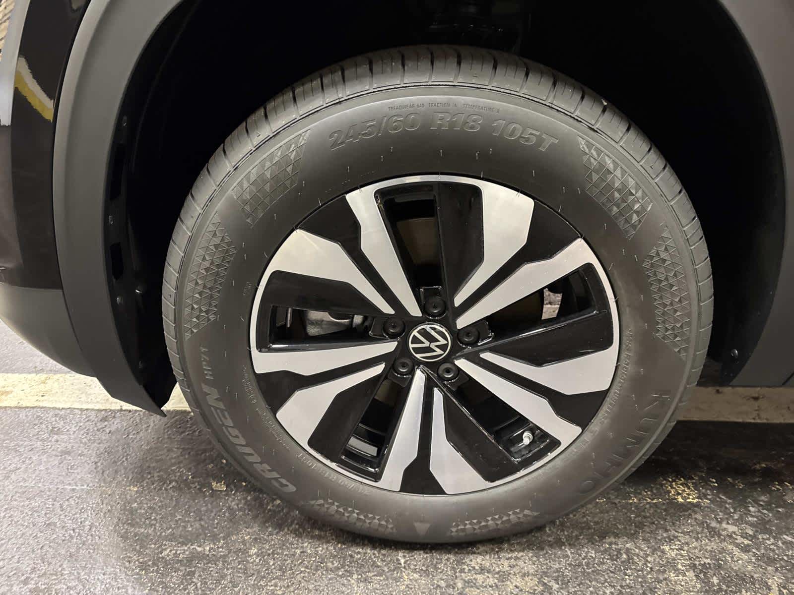 2026 Volkswagen Atlas 2.0T SE