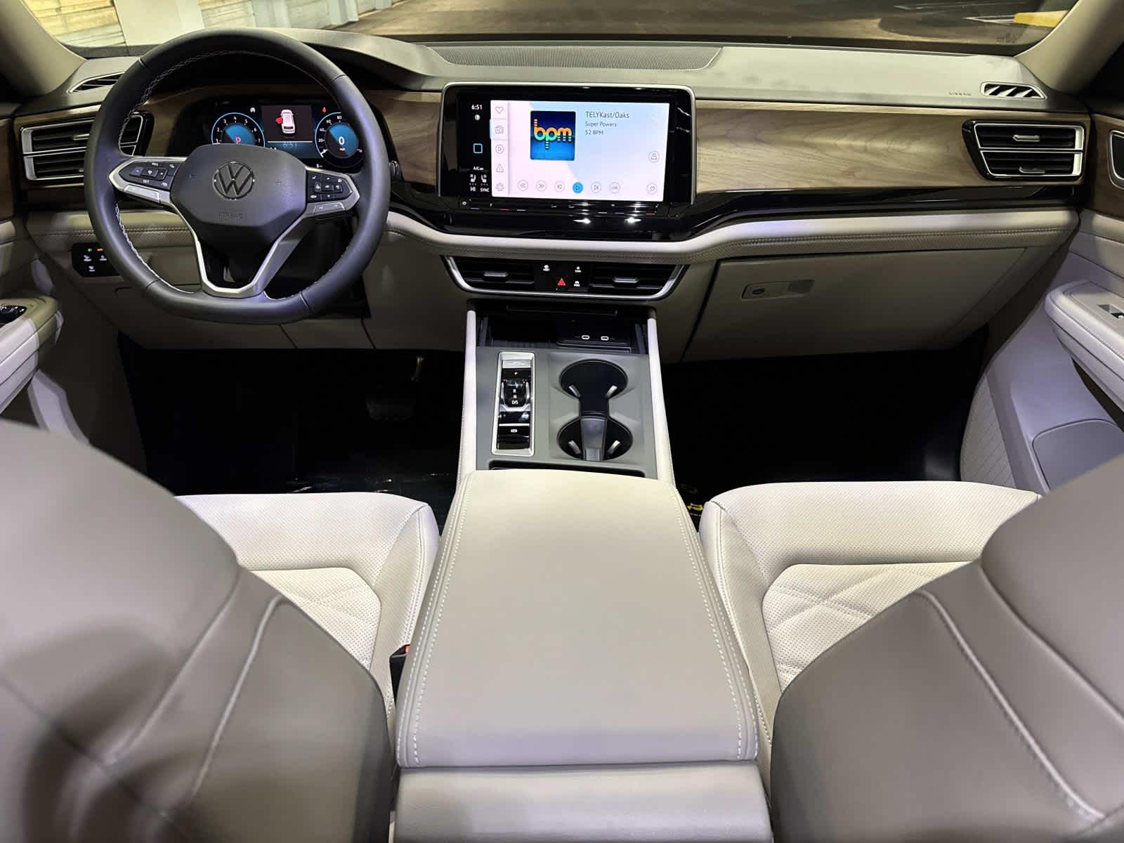 2026 Volkswagen Atlas 2.0T SE