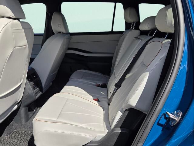 2027 Volkswagen Atlas SEL Premium R-Line