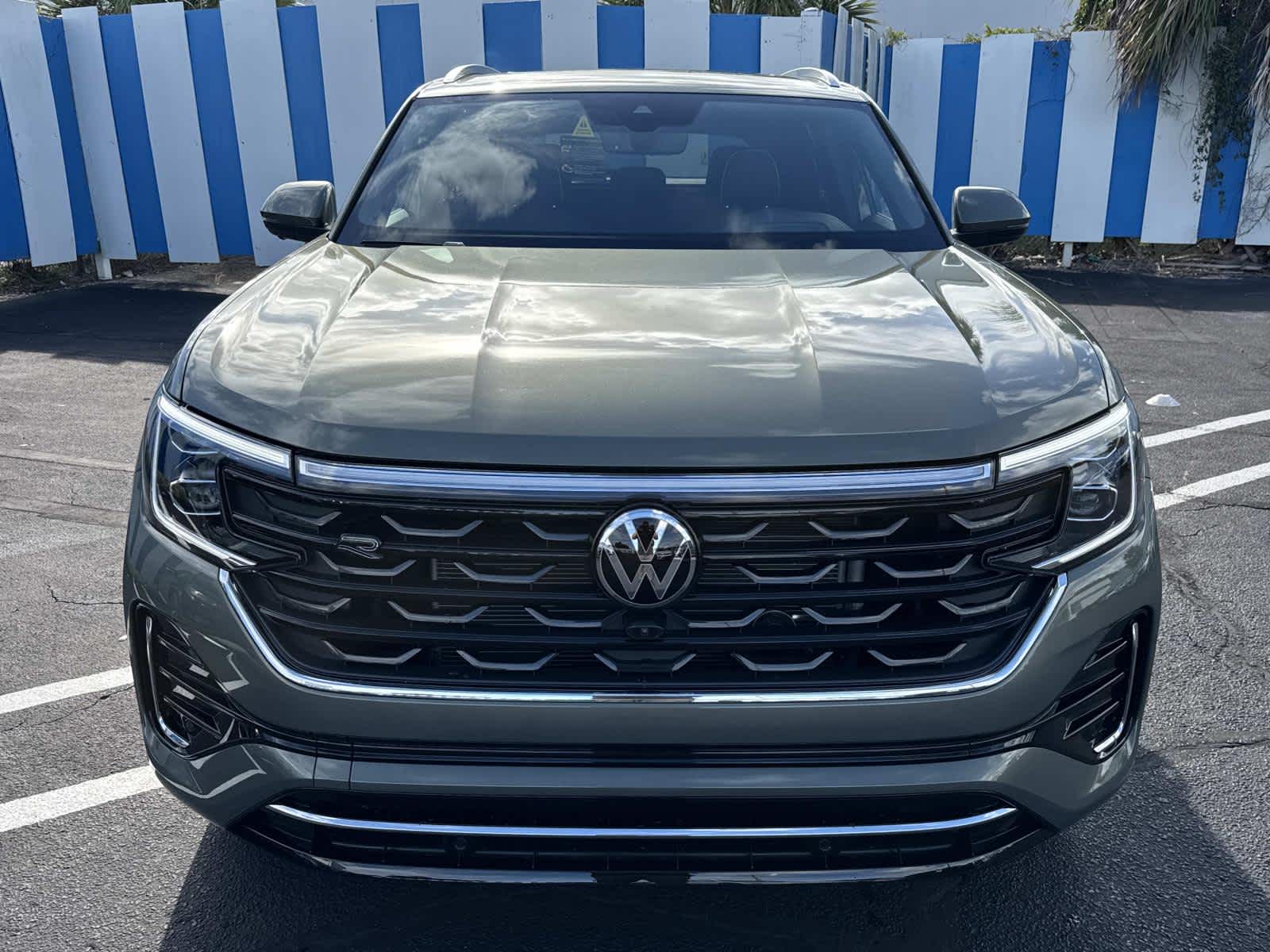 2026 Volkswagen Atlas Cross Sport 2.0T SEL Premium R-Line