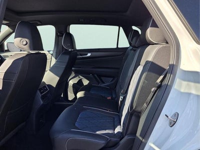 2026 Volkswagen Atlas Cross Sport 2.0T SEL Premium R-Line